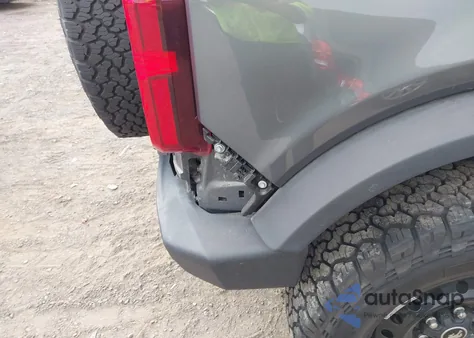 2022 Ford Bronco из США, поврежденный, VIN 1FMDE5AH4NLB05081